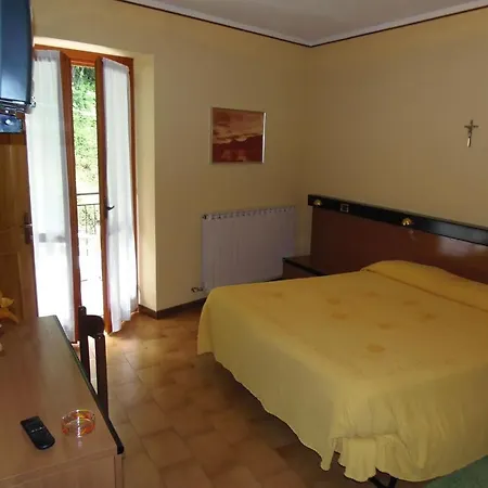 Magenta Hotel